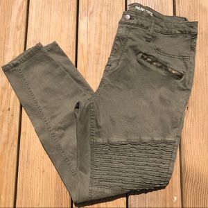 Colored biker jeggings